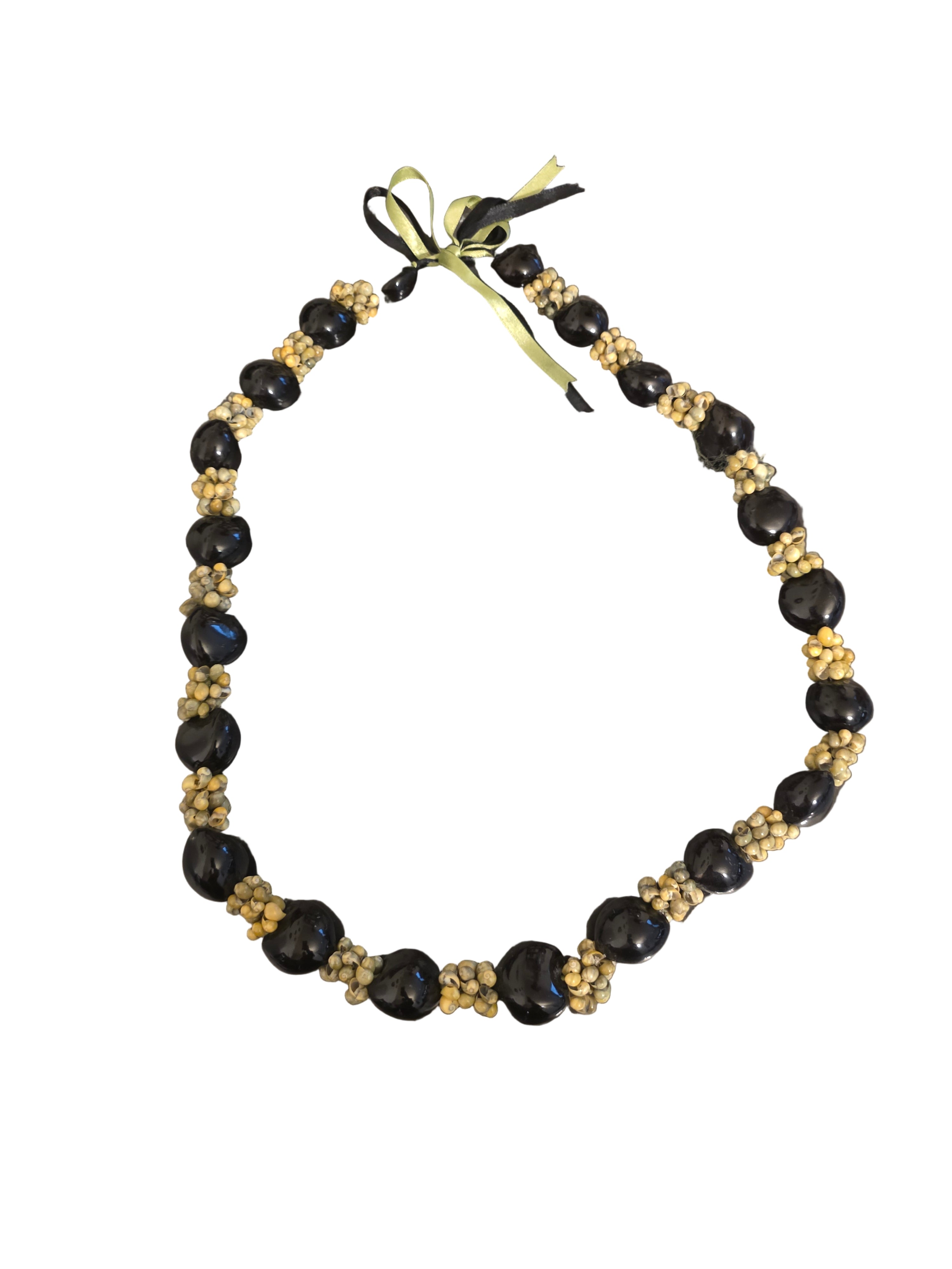 Hawaiian Kukui Nut & Seashell Lei Necklace-Used